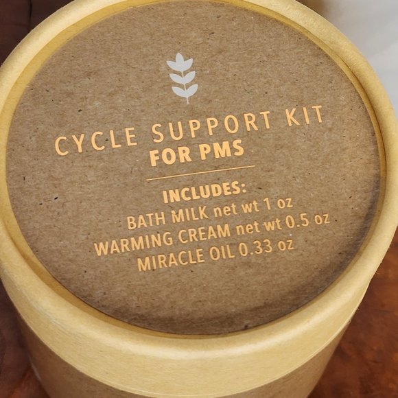 Green Lily Cycle Support Kit for PMS - Picture 2 of 12